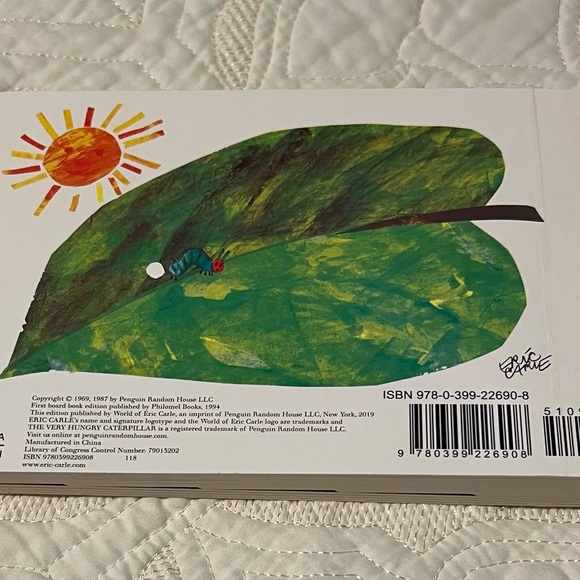 👻Eric Carle Books. Brown Bear What Do You See and The Very Hungry Caterpillar - Picture 6 of 7